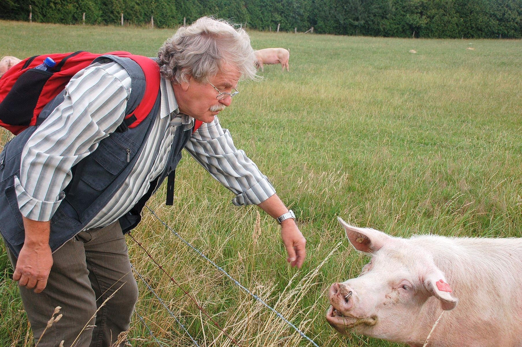 Der 25. Juli ist seit dem achten Jahrhundert Festtag für den Apostel Jakobus. Dass die Pilgergemeinde aus Lünen und Umgebung ihn am vergangenen Samstag schon zwei Tage früher feierte, hatte organisatorische Gründe. Denn nicht nur Rentner, sondern auch Menschen, die im Arbeitsleben stehen, sollten mit eingeschlossen werden. Dass sich dann aber so viele Pilger einfanden, die an der zwölf Kilometer langen Wanderung von Herbern nach Werne teilnahmen, überraschte selbst „Cheforganisator“ Horst Störmer.