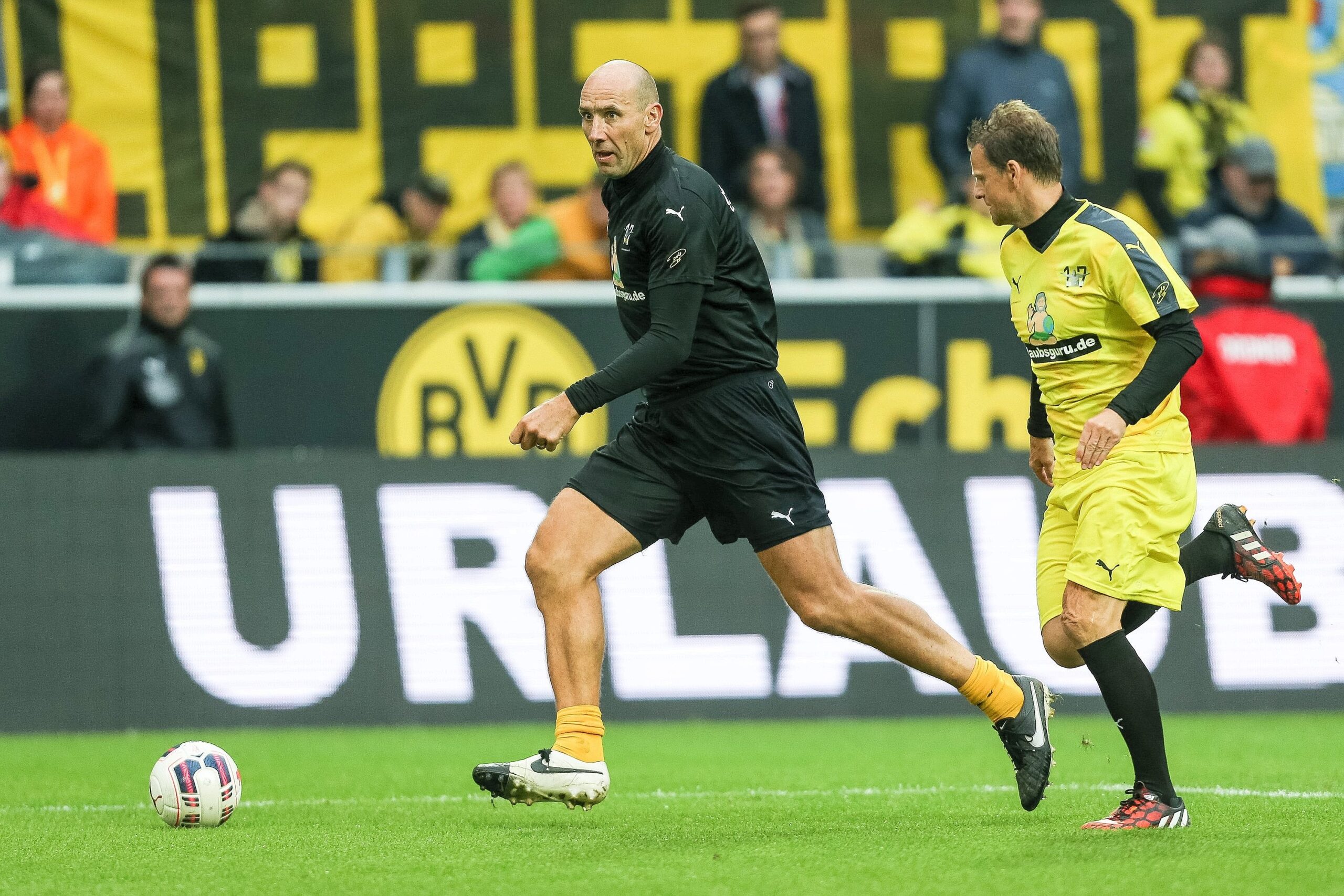 Beim Abschiedsspiel von Leonardo Dede kamen viele ehemalige BVB- und Bundesliga-Stars zusammen, um den Brasilianer zu feiern.