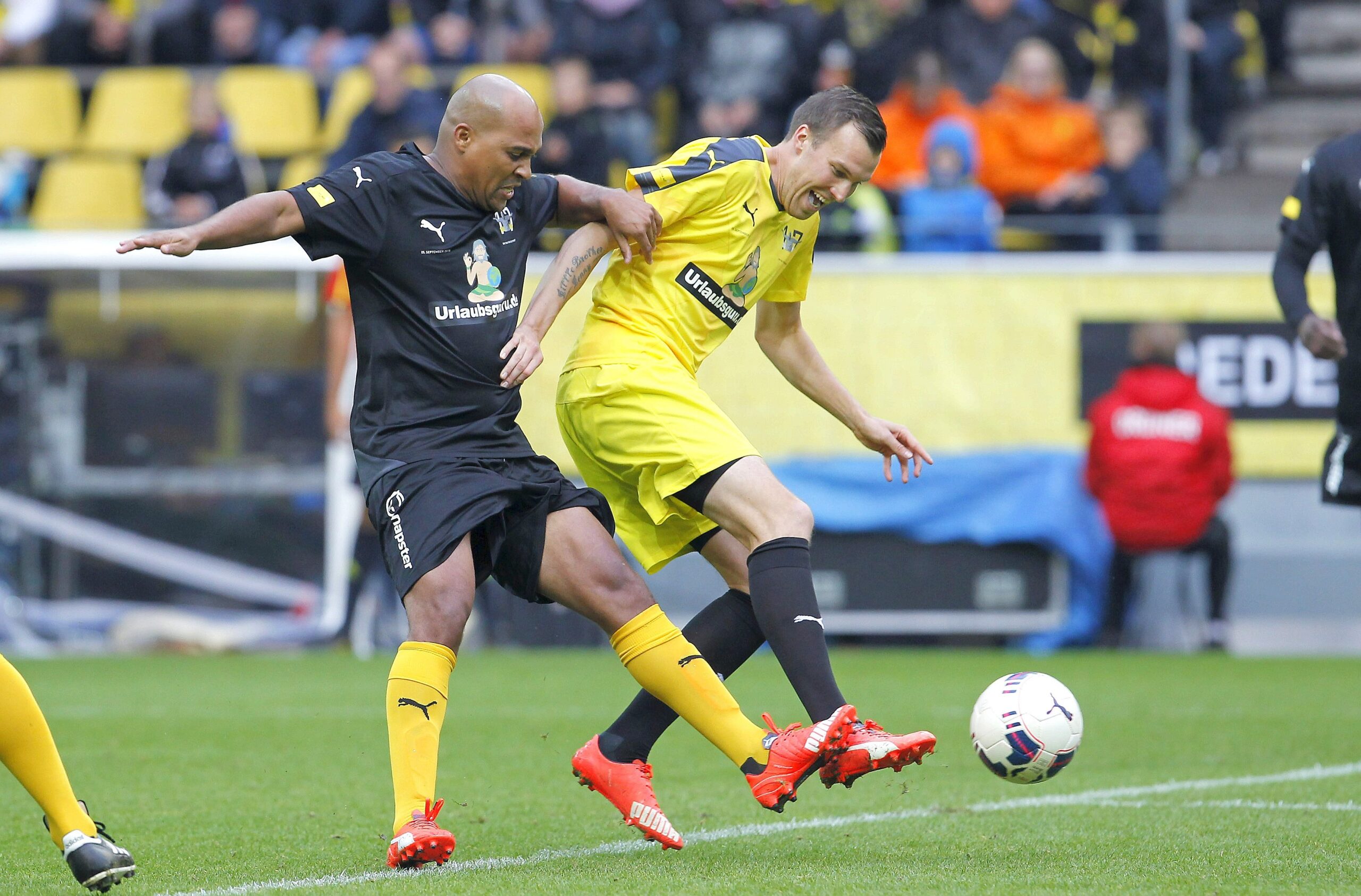 Beim Abschiedsspiel von Leonardo Dede kamen viele ehemalige BVB- und Bundesliga-Stars zusammen, um den Brasilianer zu feiern.