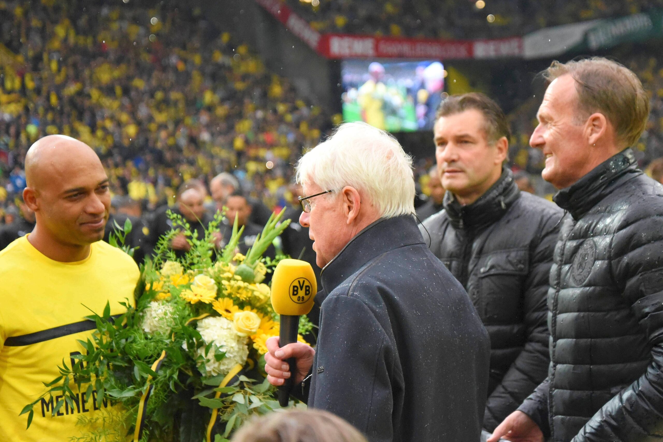 Beim Abschiedsspiel von Leonardo Dede kamen viele ehemalige BVB- und Bundesliga-Stars zusammen, um den Brasilianer zu feiern.