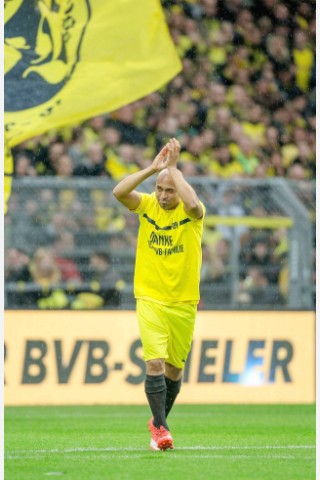 Beim Abschiedsspiel von Leonardo Dede kamen viele ehemalige BVB- und Bundesliga-Stars zusammen, um den Brasilianer zu feiern.