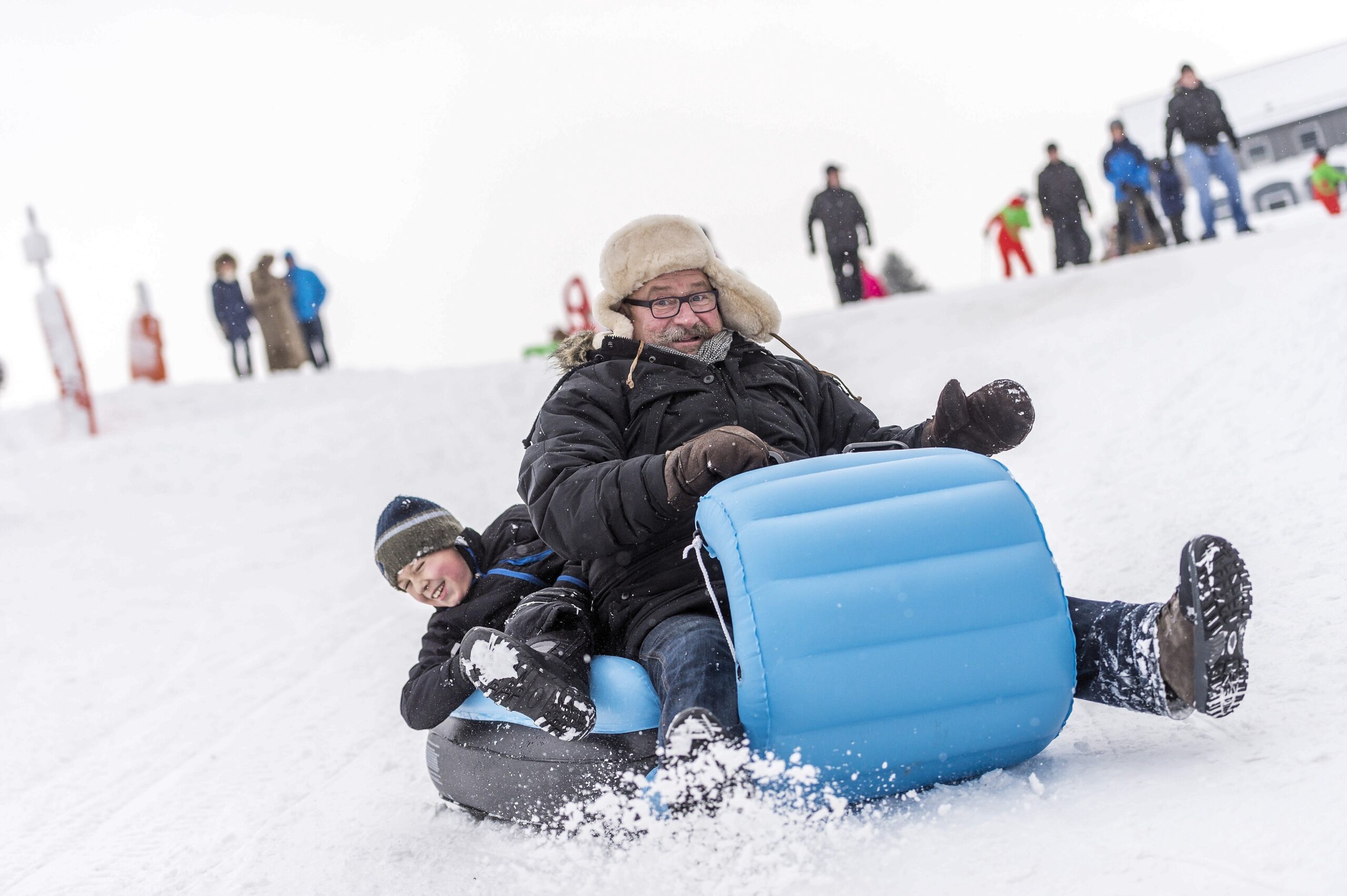 Das erste Winter-Wochenende mit richtig Schnee lockte tausende Skifans in die Berge rund um den Kahlen Asten.