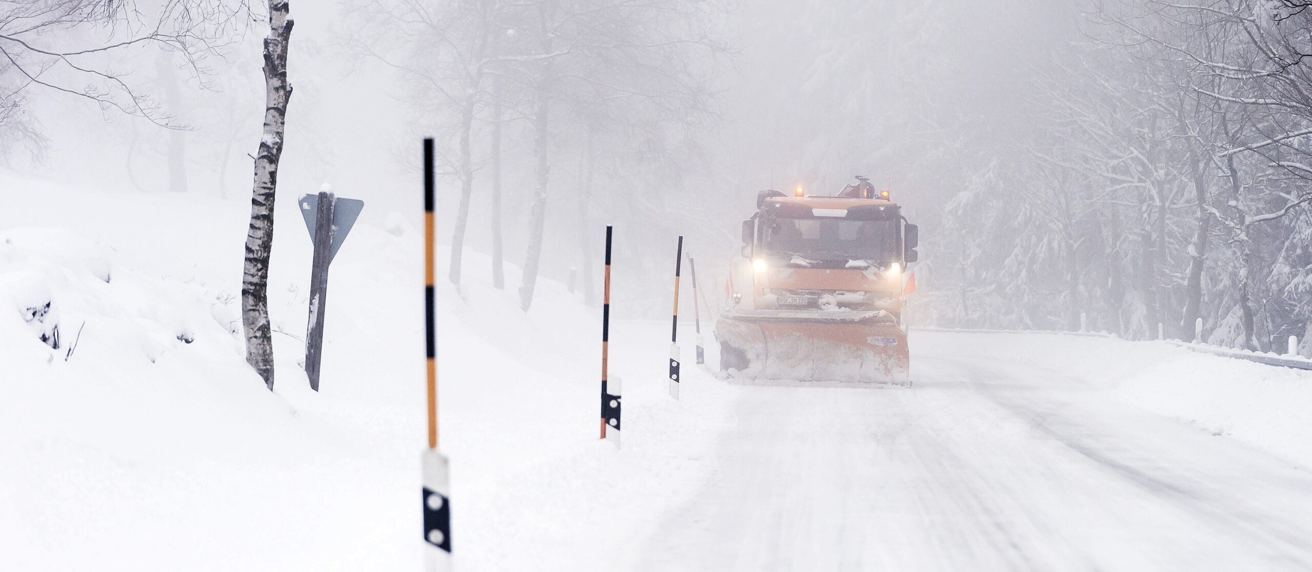 Dichter Nebel machte am Freitag den Ski Fans zu schaffen. Auf den meisten Pisten waren die Sichtbedingungen recht dürftig.