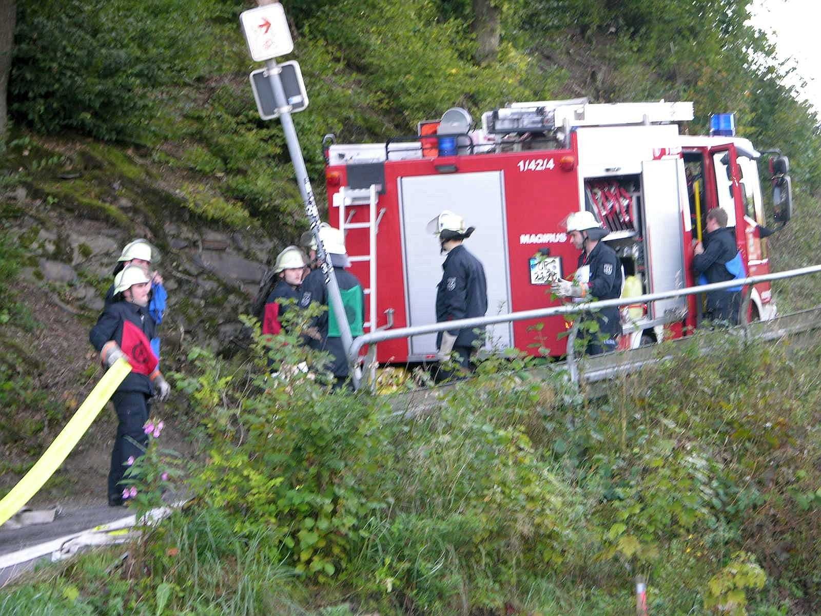 Seit 1991 wird im Hochsauerlandkreis der Leistungsnachweis der Feuerwehren nach den Richtlinien des Feuerwehrverbandes durchgeführt. Die Löschgruppe Berge der Freiwilligen Feuerwehr Meschede war am Samstag Ausrichter dieser fast schon traditionellen mittlerweile 21. Veranstaltung.