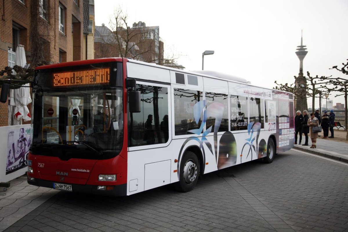 rheinbahn-duesseldorf-bus.JPG