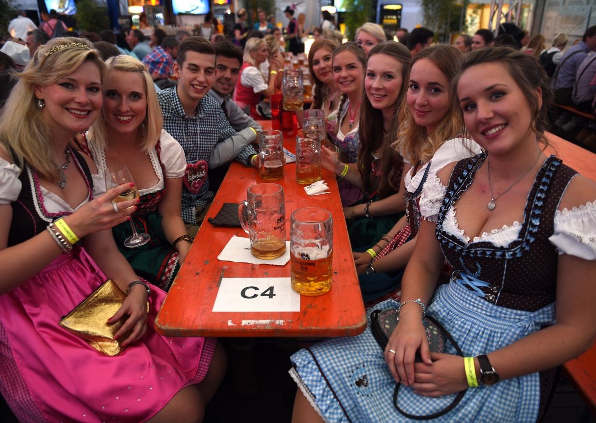 rü oktoberfest essen.jpg