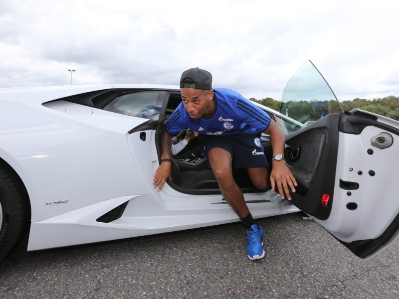 schalke-04-aogo.jpg