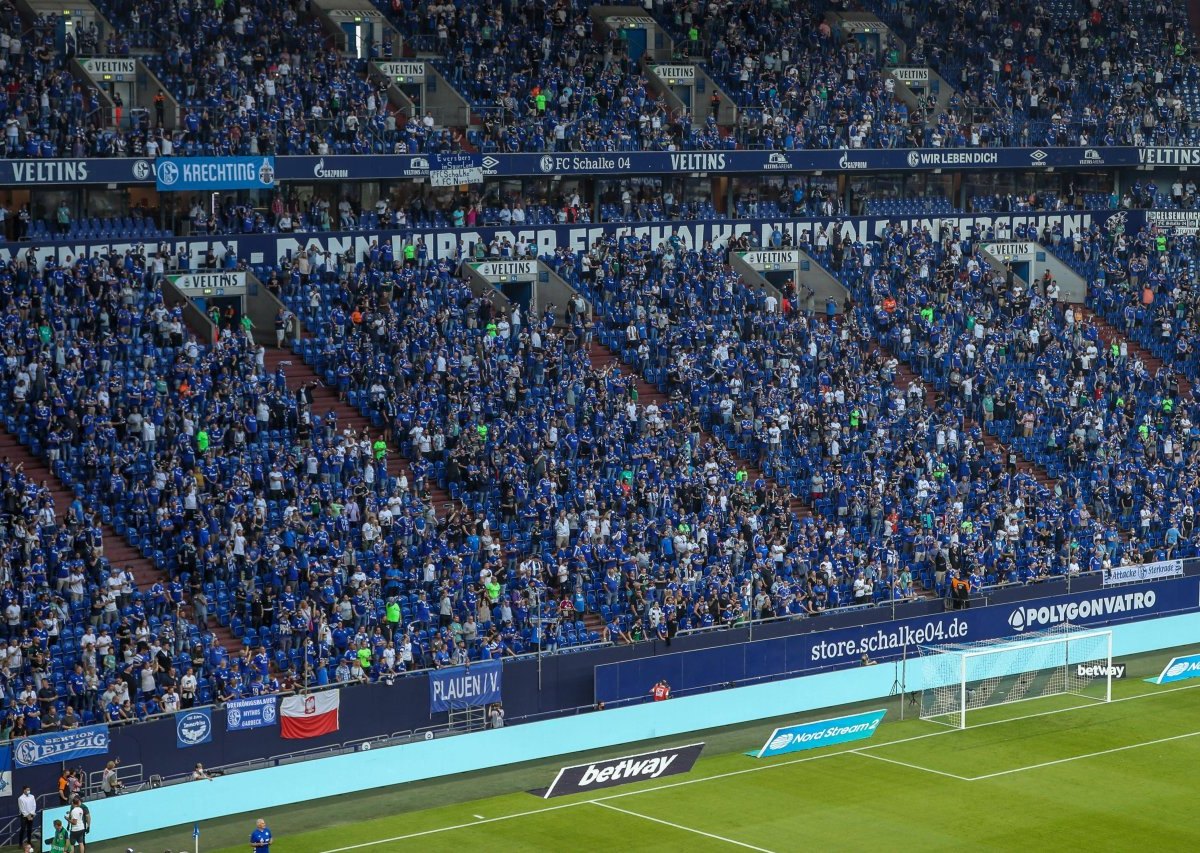 schalke-fans1.jpg