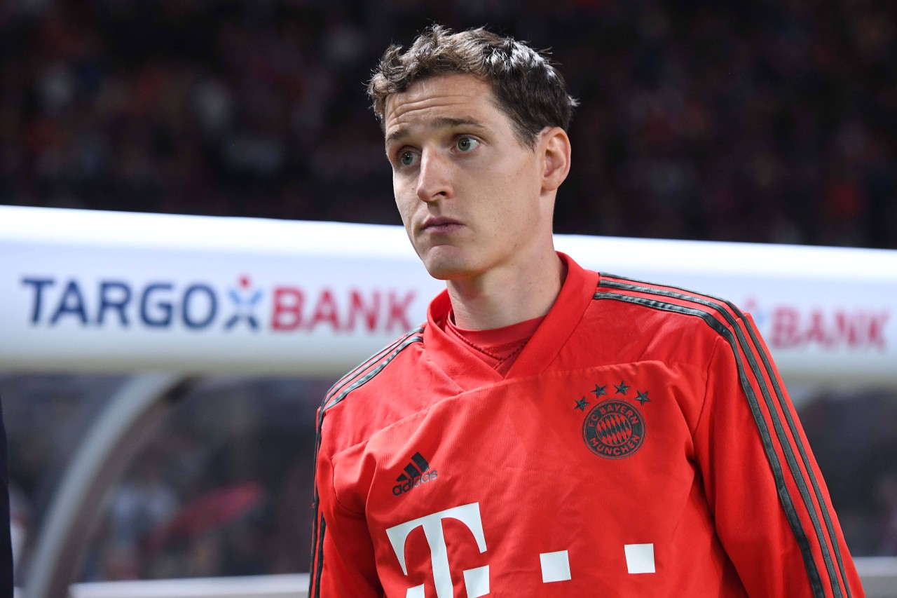 Sebastian Rudy saß in der vergangenen Saison bei den Bayern oft auf der Bank.