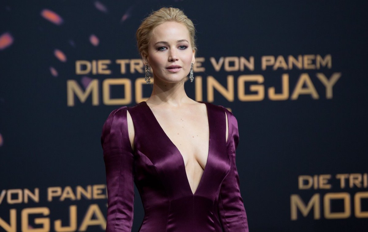 tribute-von-parnem-Jennifer-Lawrence.jpg