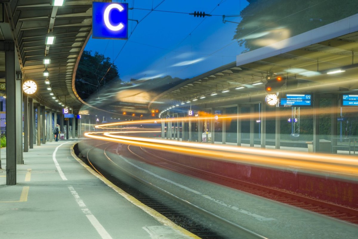 wuppertal-hauptbahnhof.jpg