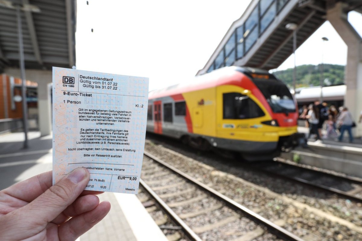 9-Euro-Ticket.jpg