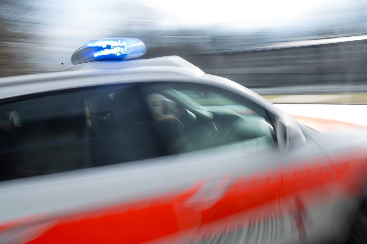 Auf der A45 kam es zu einem heftigen Unfall (Symbolfoto).