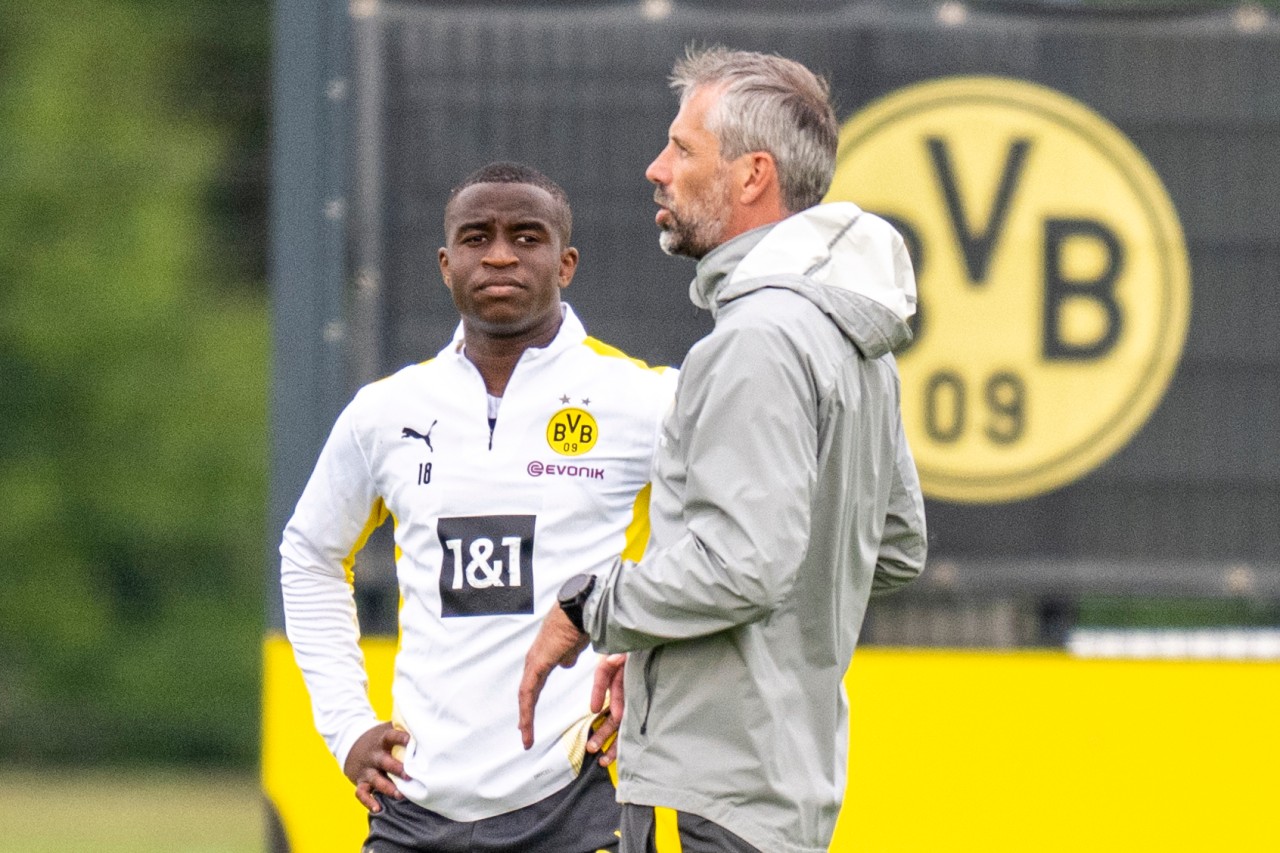 Moukoko und Ex-Trainer Rose.