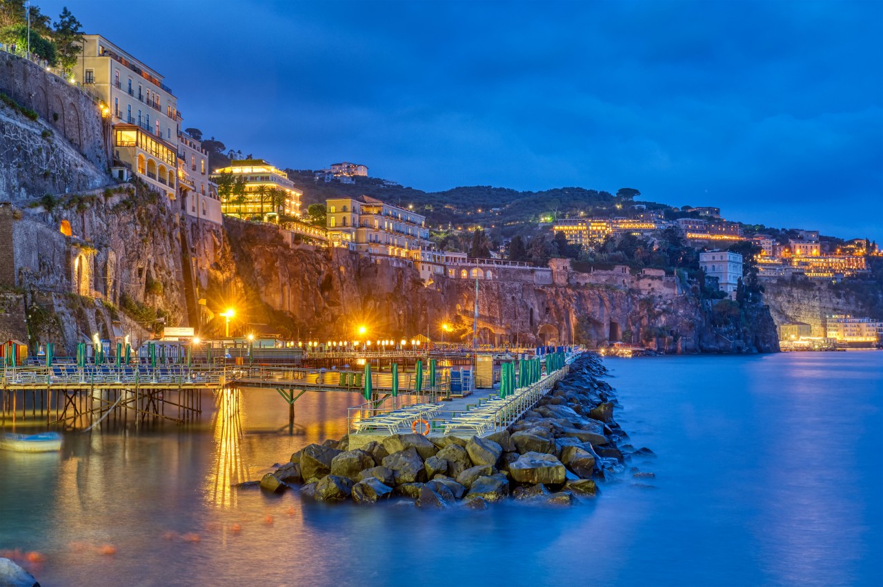 Urlaubin Italien: In Sorrento drohen dir jetzt saftige Strafen.