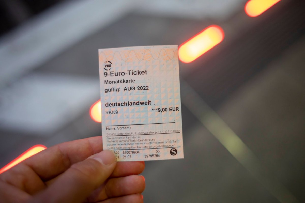 9-Euro-Ticket.jpg