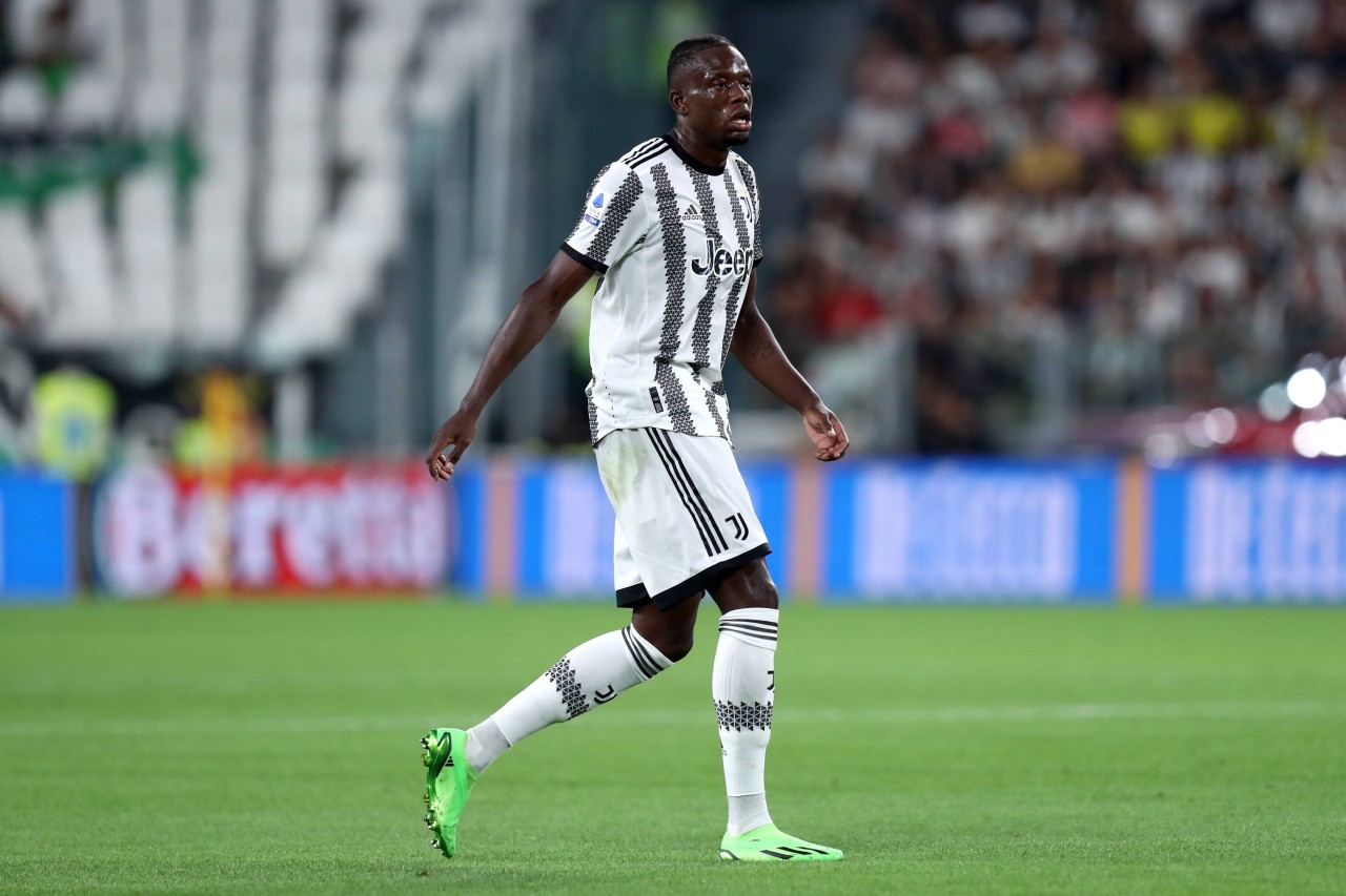 Denis Zakaria steht bei Juventus Turin wohl vor dem Aus. Kommt es zu einem Wechsel zu Borussia Dortmund?