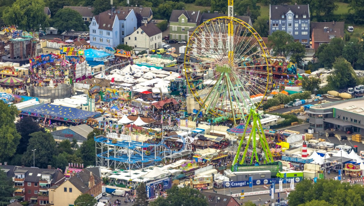 Die Cranger Kirmes wartet zur Halbzeit mit einem besonderen Angebot für Besucher auf. (Archivbild)