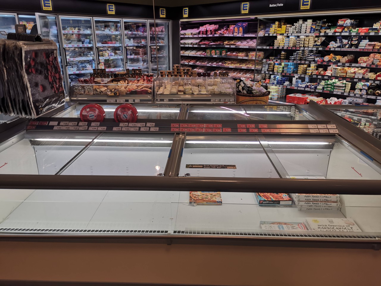 Ein Edeka in Essen bereitet seinen Kunden Kopfzerbrechen! (Archivbild) 