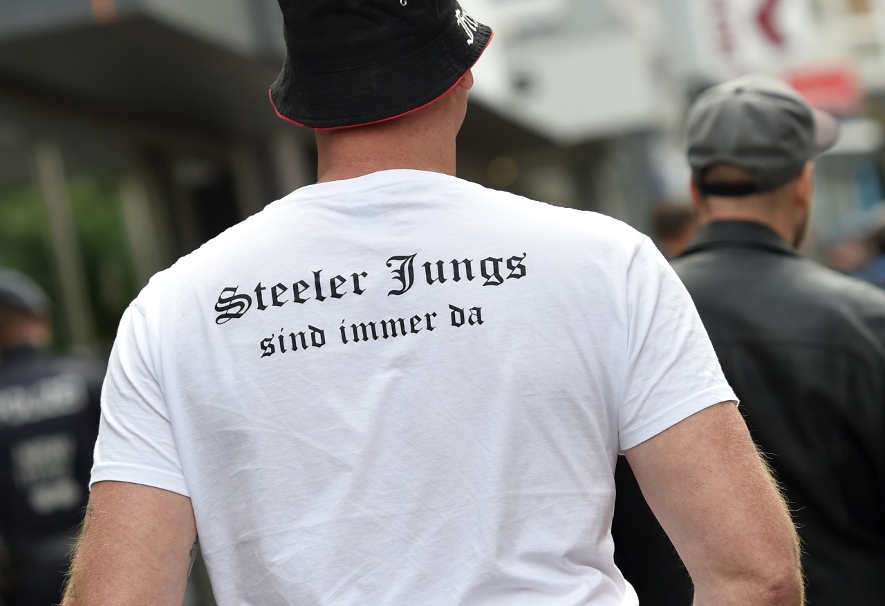 In Essen haben die „Steeler Jungs“ Kinder und Jugendliche bedroht. (Symbolbild)