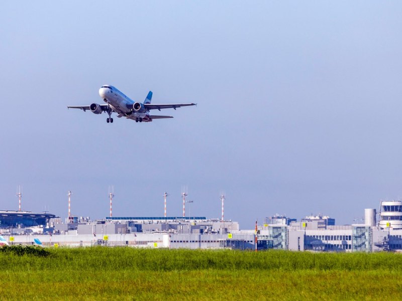 Flughafen Düsseldorf.jpg
