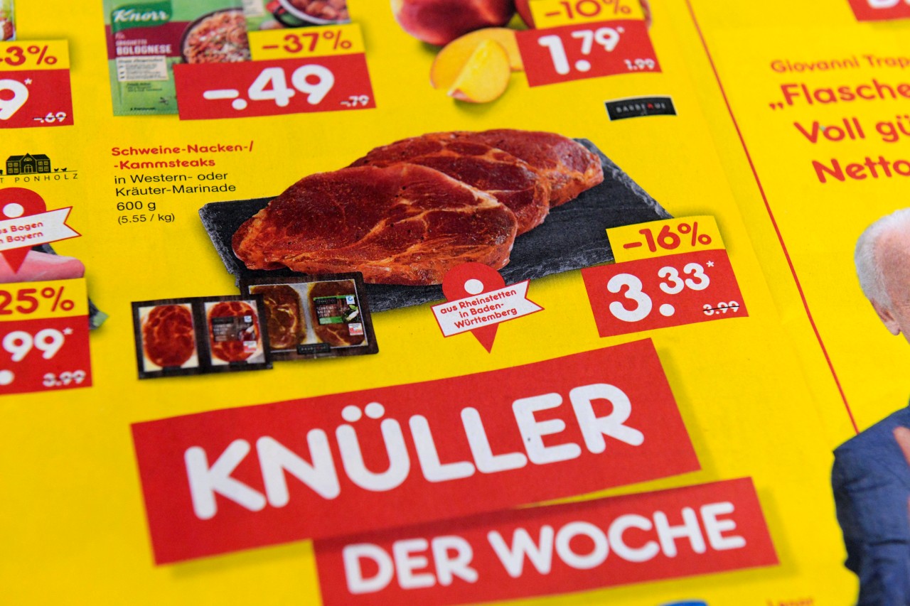 Rewe hat bei sich das Ende der Prospekt-Ära eingeleitet. Doch wie sieht es bei den anderen Supermärkten aus? (Symbolbild)