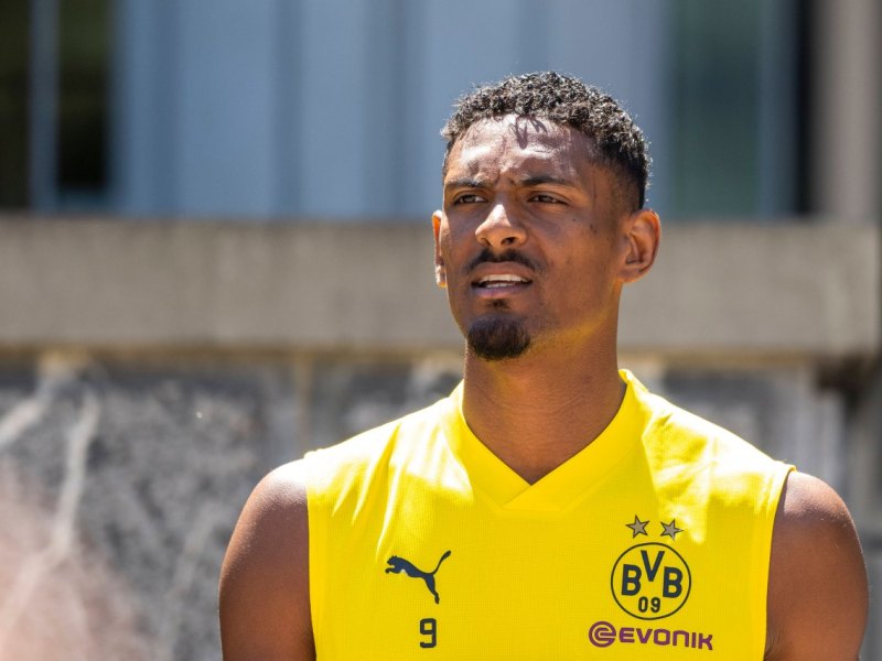 borussia-dortmund-haller.jpg