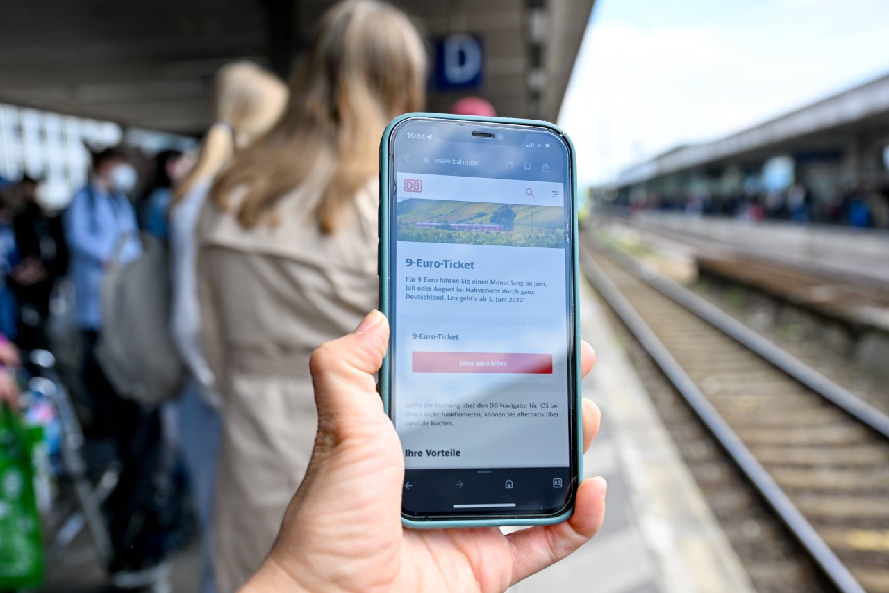 Deutsche Bahn: Soll auf das 9-Euro-Ticket ein kostenloser Tarif folgen? (Symbolbild)