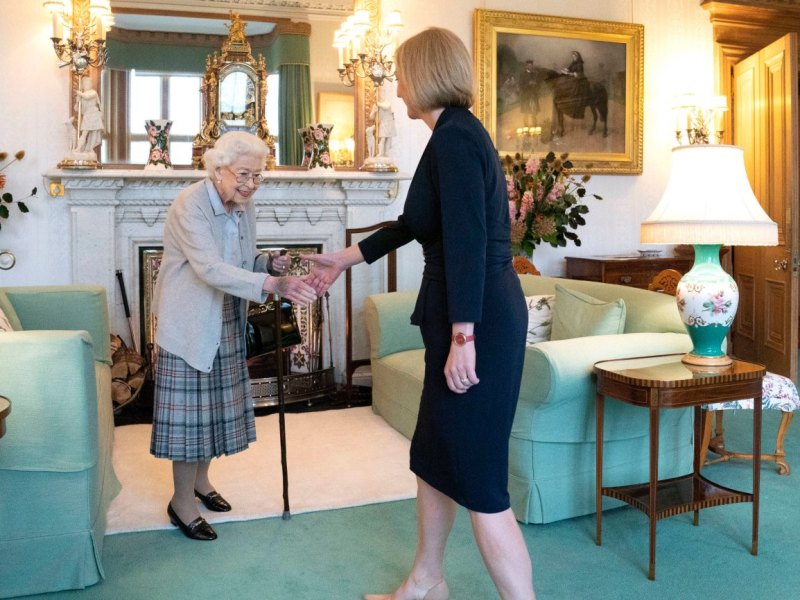 Liz Truss Queen