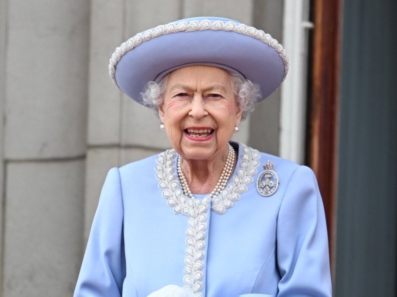 Queen-Elizabeth-II-BBC.jpg