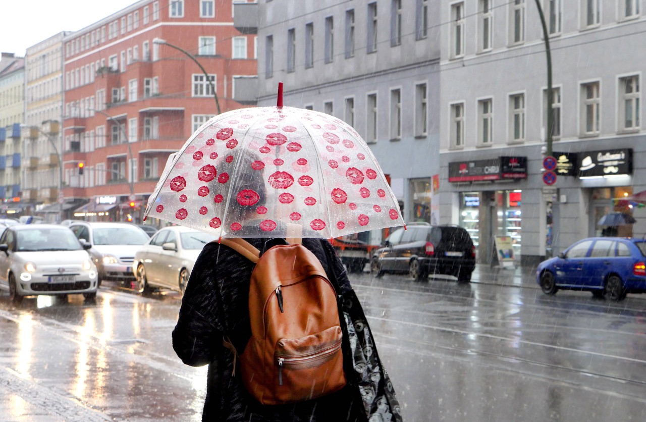 Das Wetter in NRW verspricht für diese Woche nichts Gutes. (Symbolbild)