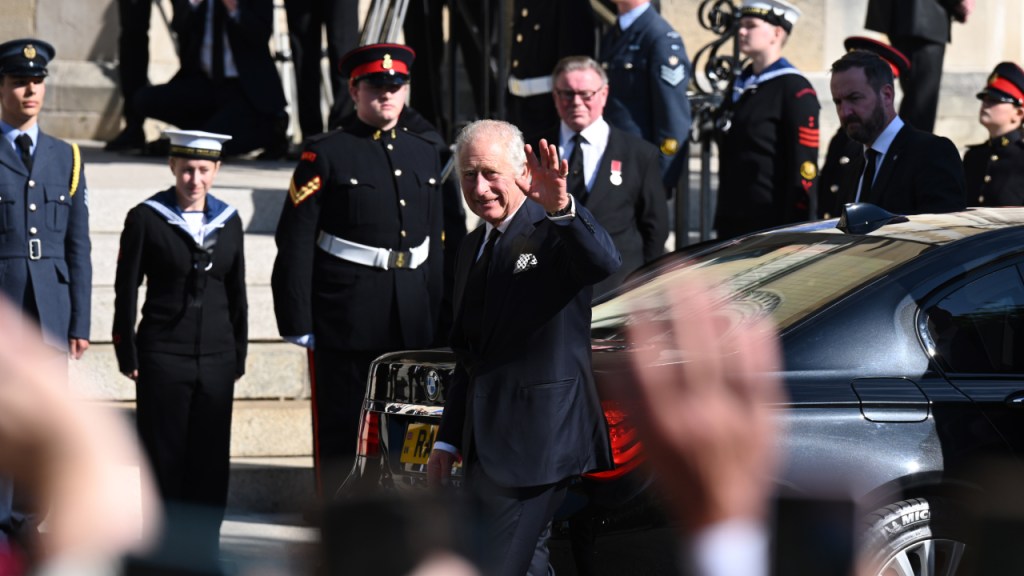 König Charles III. erregt großen Ärger in England.