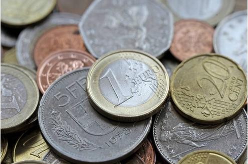 Schweizer Franken in Euro? Kein Problem, denn Google kennt die aktuellen Wechselkurse.