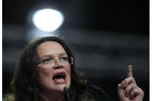 ...SPD-Generalsekretärin Andrea Nahles warnten am Donnerstagnachmittag vor einer Eskalation der Gewalt. Nur Besonnenheit könne zu einer tragfähigen Lösung des Konflikts führen, sagte Nahles.