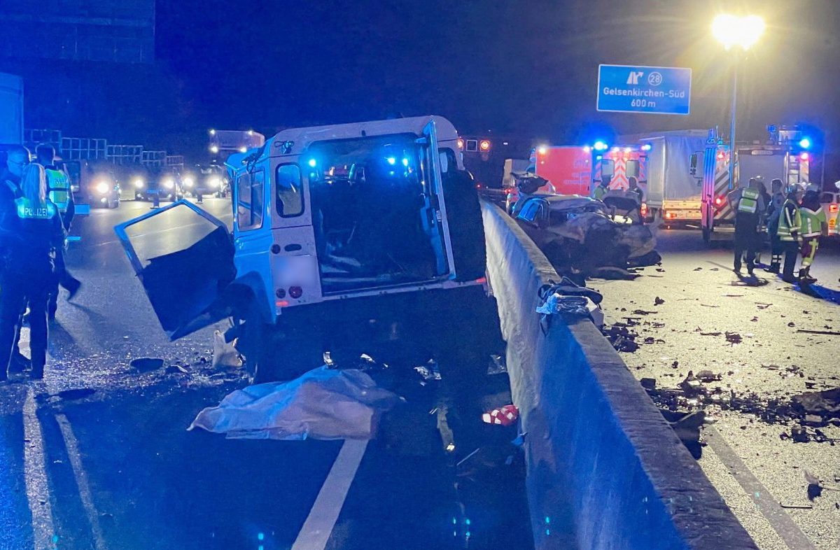 Geisterfahrerin auf A40 bei Bochum reißt Familienvater mit in den Tod