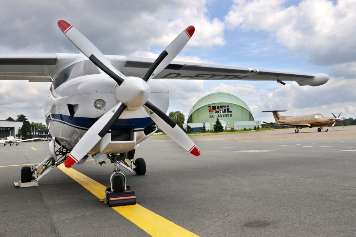 Ansicht Flughafen Essen-Mülheim.jpg