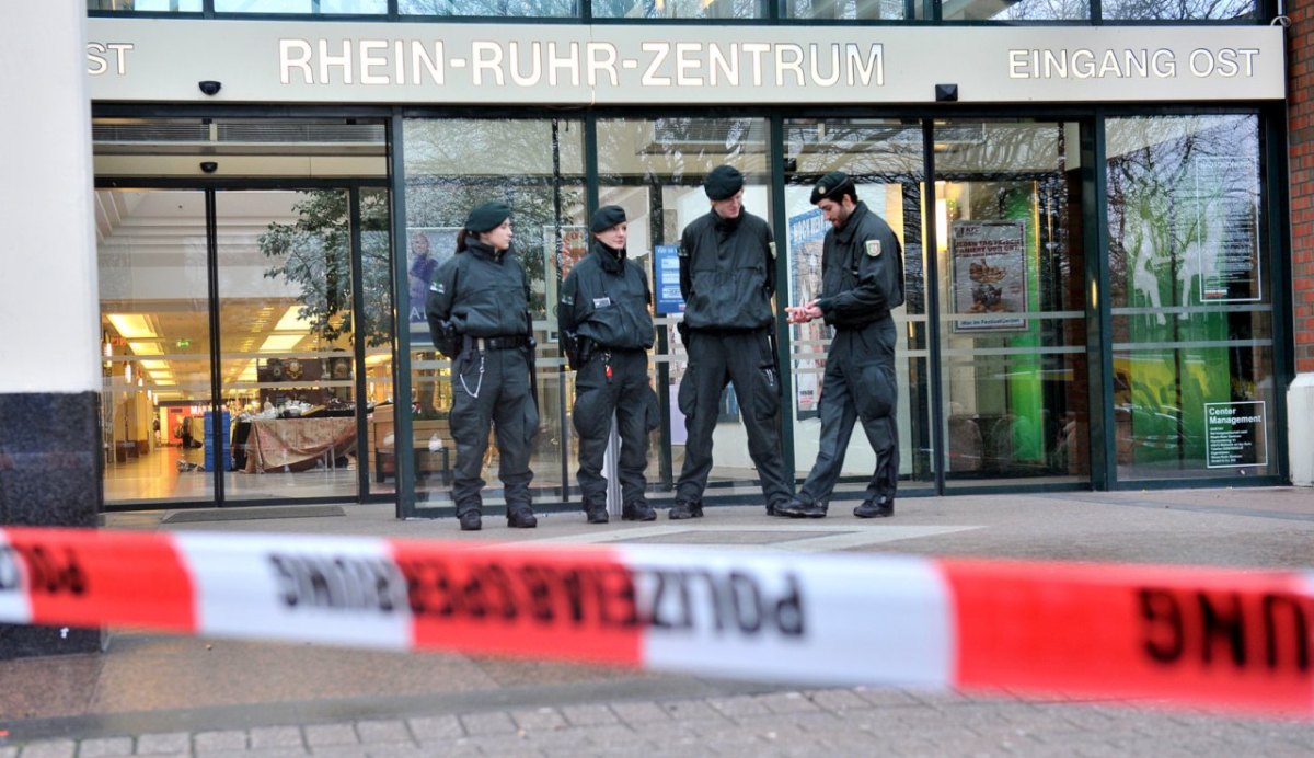 Bombendrohung_RRZ_Rheinruhrzentrum_Mülheim.JPG