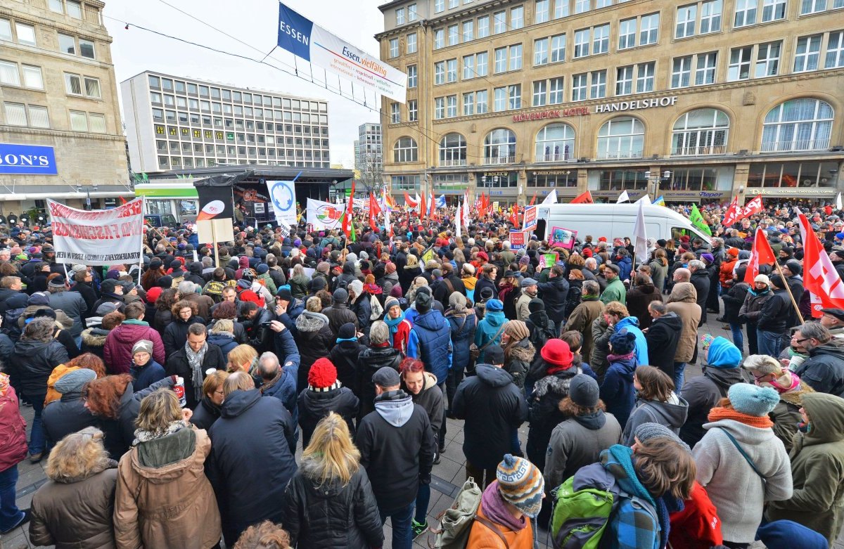 Große Anti-Hogesa-Demo.jpg