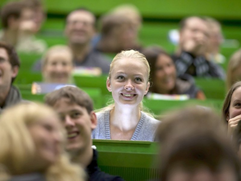 Großer Andrang auf die UNIs_5.jpg