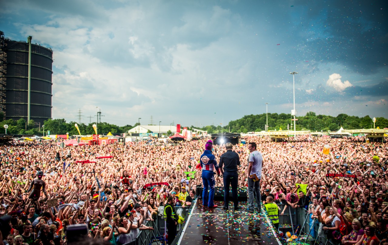 30.000 Fans feierten am Samstag bei Oberhausen Olé in der Neuen Mitte.