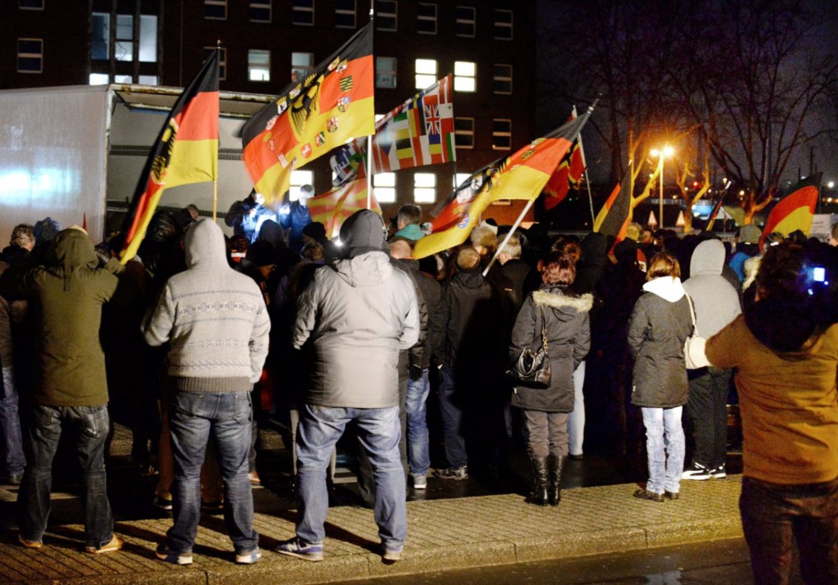 Pegida-Demonstration Duisburg.jpg