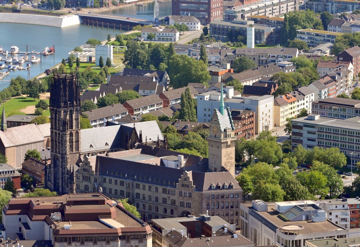 Rathaus Duisburg.jpg