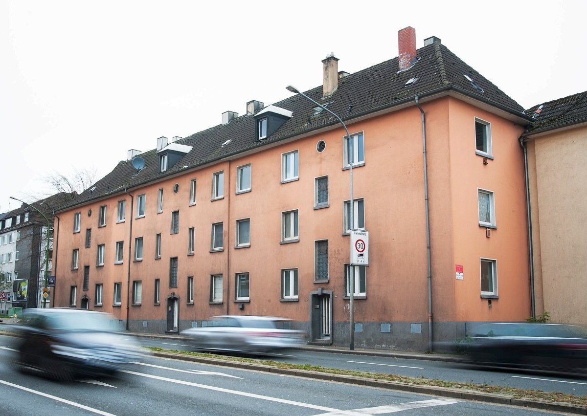 Schrottimmobilie auf der Gladbecker Straße.jpg