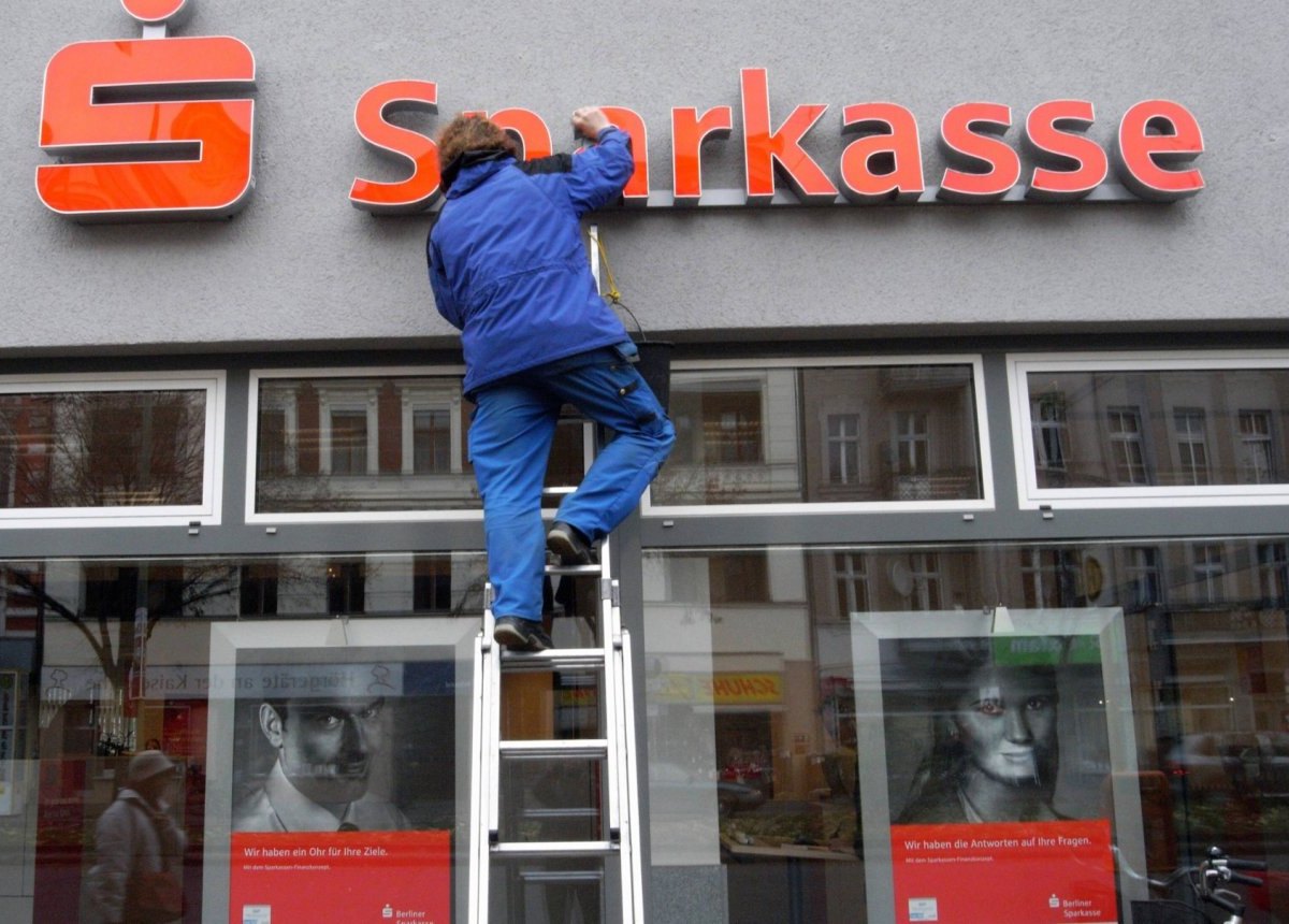 Sparkasse Leuchtreklame.jpg