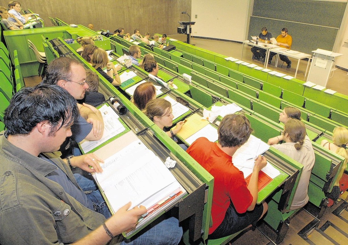 Studentenparlament Universität Duisburg_Essen.jpg