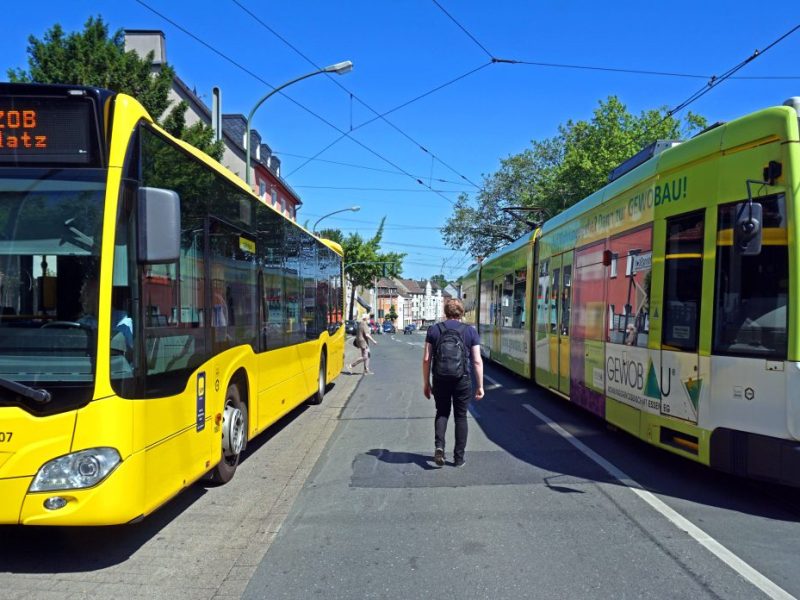 Bahn Bus Ruhrgebiet