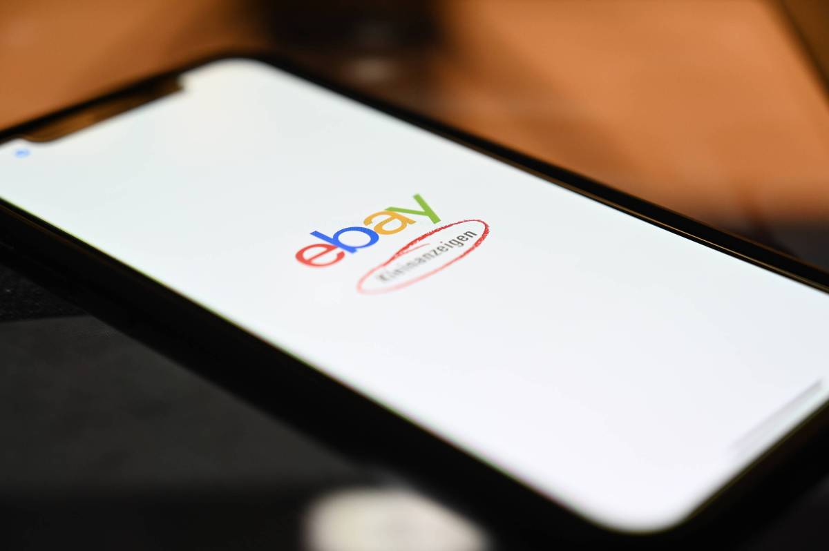 Ebay Kleinanzeigen: Handy mit dem Logo