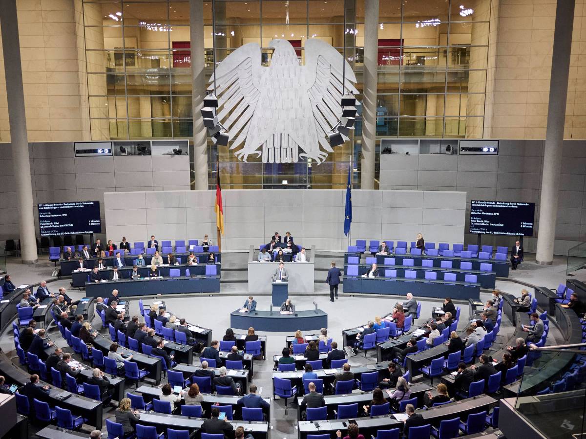 Reichsbürger: Plenarsitzung im Bundestag in Berlin!