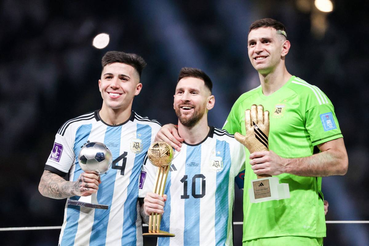 Argentinien um seine drei Stars Fernandez, Messi und Martinez gewinnt die WM.