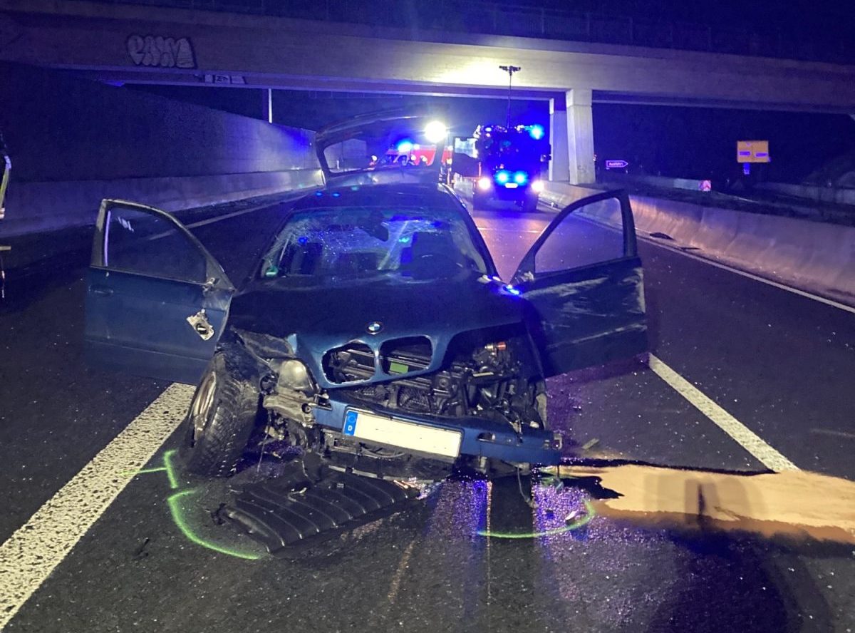 A33 in NRW Unfallwagen